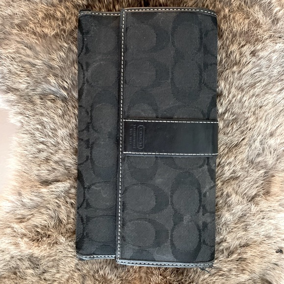 Coach monogram women’s long wallet (OG $ ~ 130) - Picture 1 of 4